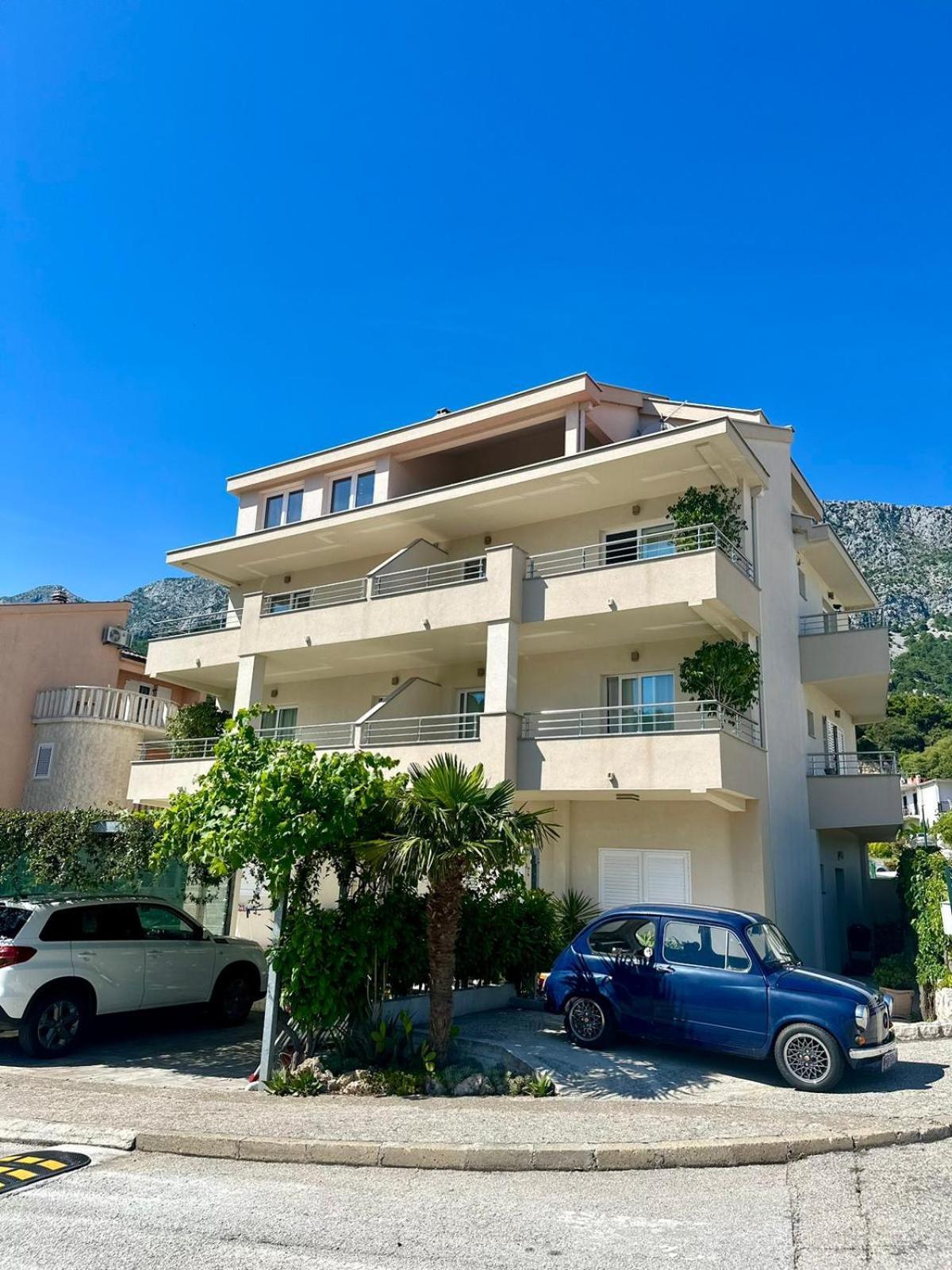 Apartments Lozina Drvenik  Esterno foto